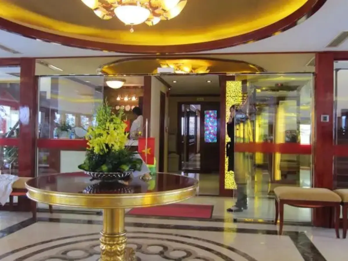 Golden Star Cruise