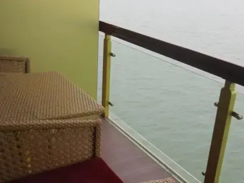 Golden Star Cruise - Photo 2
