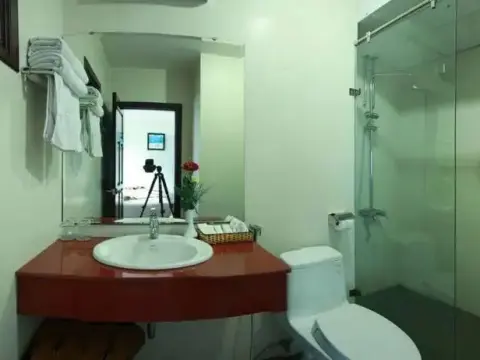 Golden Sea Hotel - Photo 3