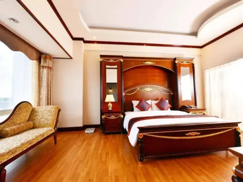 Grand Halong Hotel - Photo 4