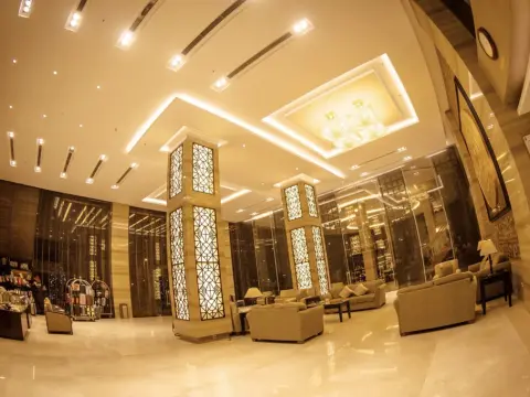 Halong Palace Hotel - Photo 2