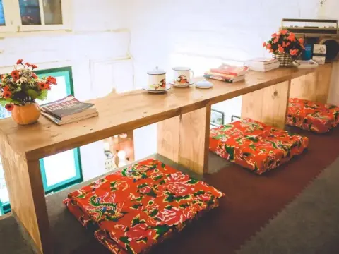 Hanoi 1990s Homestay - Photo 3