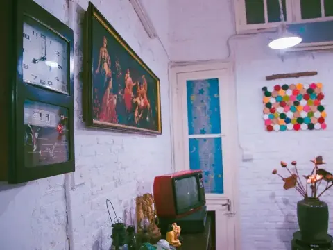 Hanoi 1990s Homestay - Photo 1