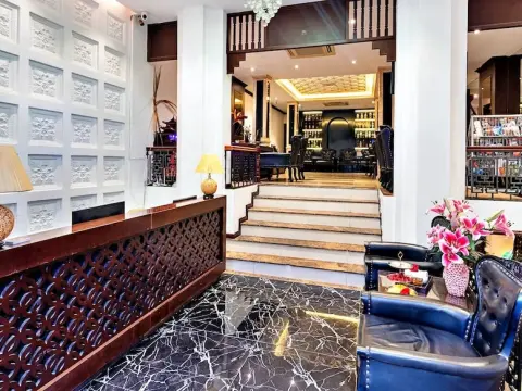 HANZ Memories Premiere Hotel - Photo 2