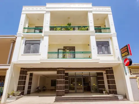 Hoang Giang Hotel by OYO Rooms - Photo 3