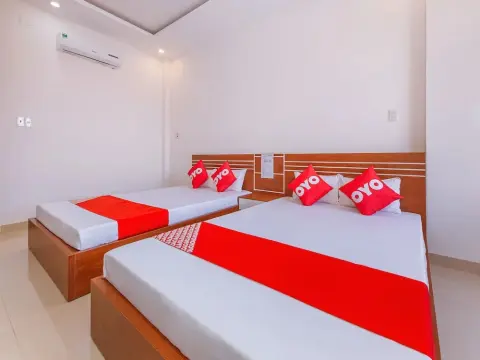 Hoang Giang Hotel by OYO Rooms - Photo 1
