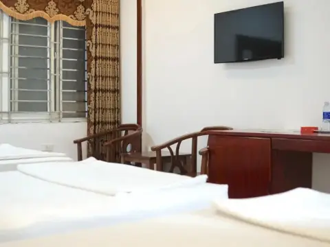 Hoang Ngan 1 Hotel - TP. Vinh - Photo 4