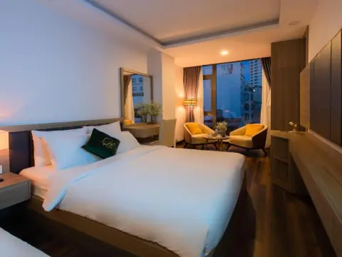 Holi Anna Boutique - Photo 3