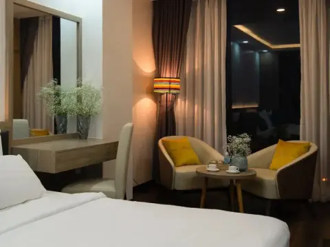 Holi Anna Boutique - Photo 4