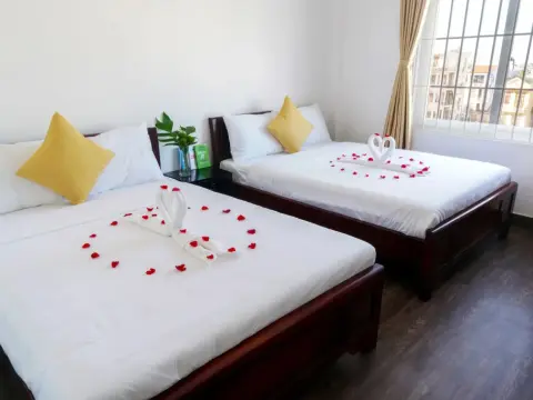 Hue Royal Hotel - Photo 2