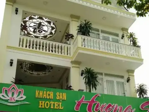 Huong Sen Hotel - Photo 1