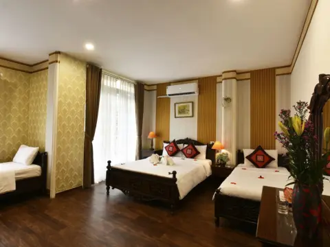 Ibiz City Hostel - Photo 2