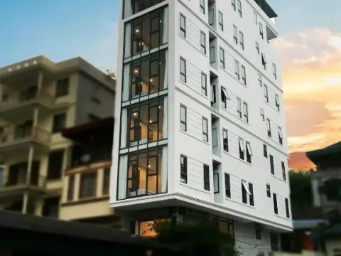 Ivy Hotel Ha Long - Photo 1