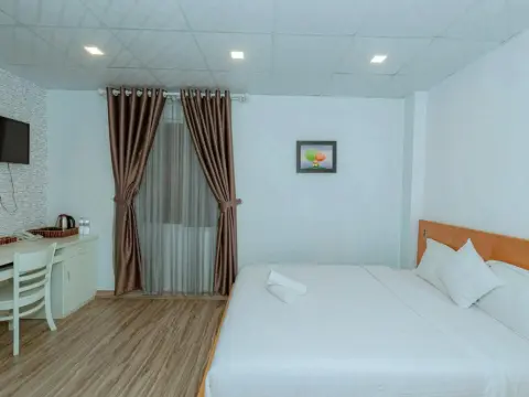 Ken's Backpackers Hotel - Photo 2