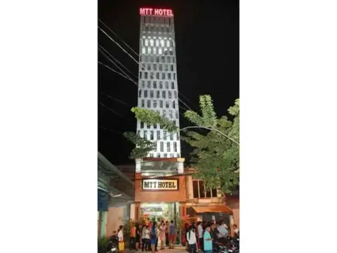 Khach San MTT - Photo 1
