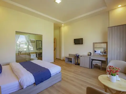 Khanh Uyen Hotel - Photo 3