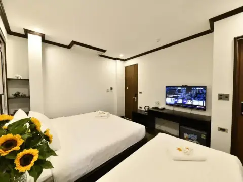 Kingdom Hotel Hanoi - Photo 3