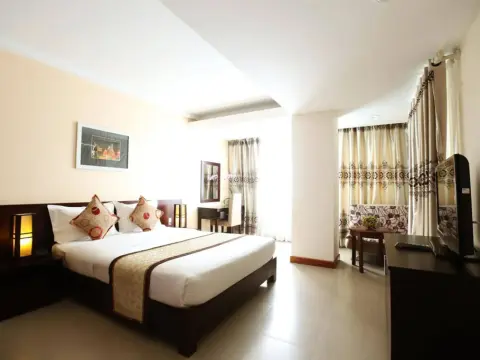 La Lanette Hotel Hue - Photo 2