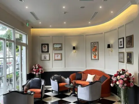 Le Bonheur Hotel - Photo 2