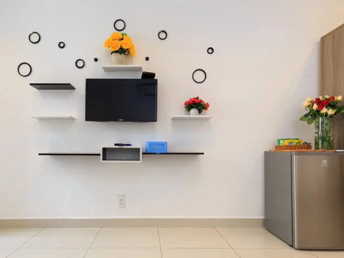 Le Hieu Apartment at Sky Center