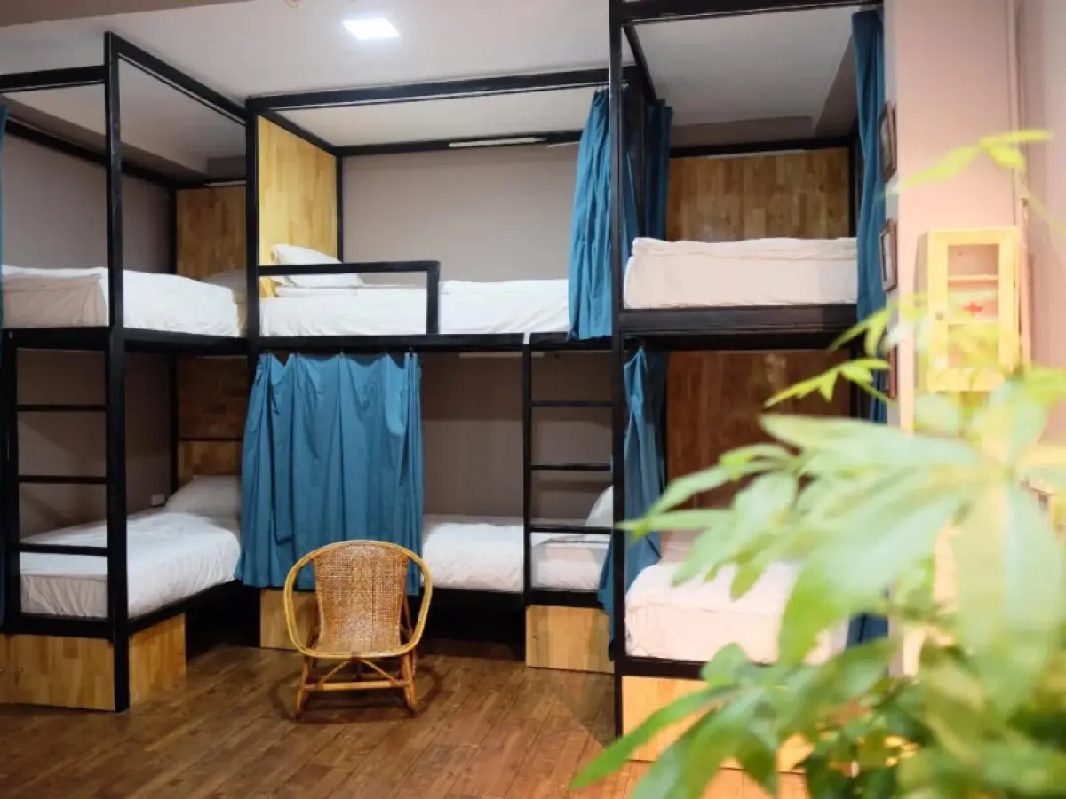 L'etage House - Hostel