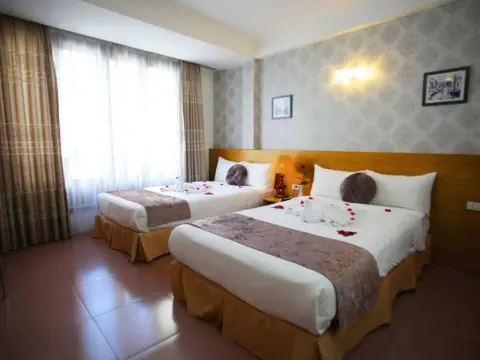 Madam Moon Hotel - Photo 3