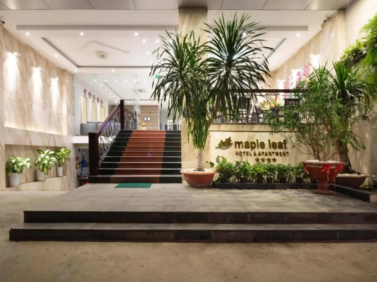 Maple Leaf Hotel & Apartment