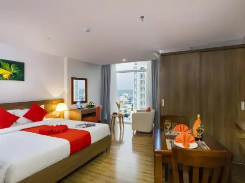 Maple Leaf Hotel & Apartment - Photo 2