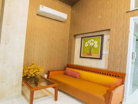 Max Sunflower Hotel - Photo 2