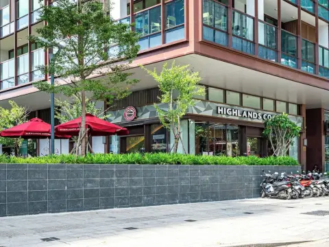 Metropole Luxury Riverside Apartment - Photo 1