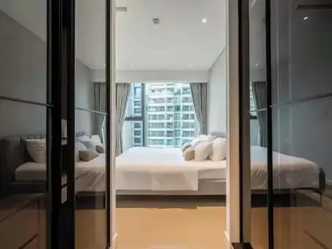 Metropole Luxury Riverside Apartment - Photo 3