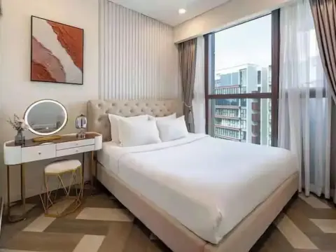 Metropole Luxury Riverside Apartment - Photo 4
