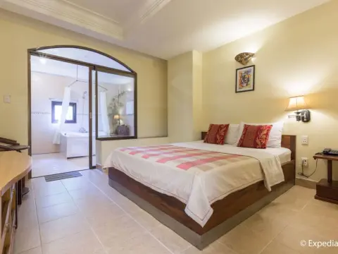 Minh Chau Hotel - Photo 3