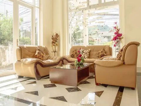 Minh Nhan Hotel - Photo 2