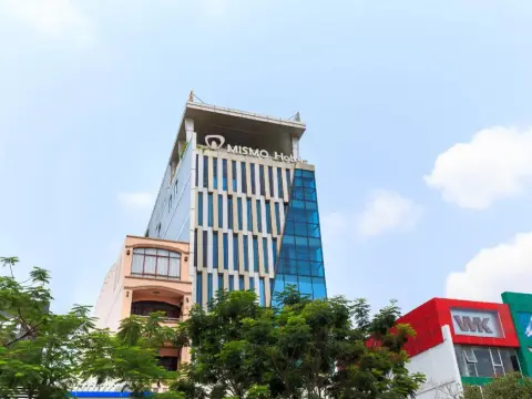 Mismo Airport Hotel - Photo 1