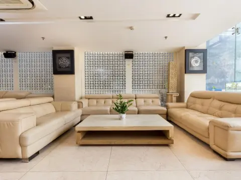 Mismo Airport Hotel - Photo 2