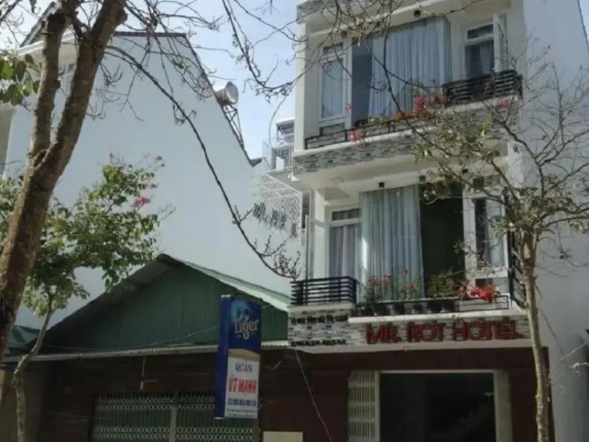 Mr Rot's Secret Hotel