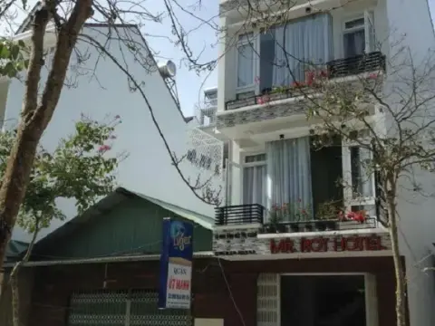 Mr Rot's Secret Hotel - Photo 1