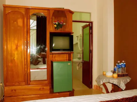 My Long Hotel - Photo 2