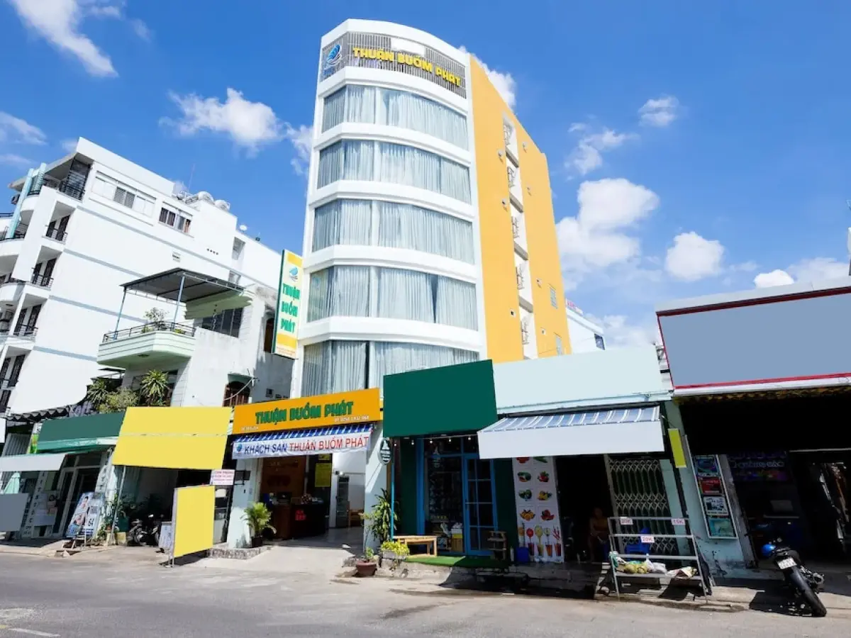 Oyo 349 Thuan Buom Phat Hotel