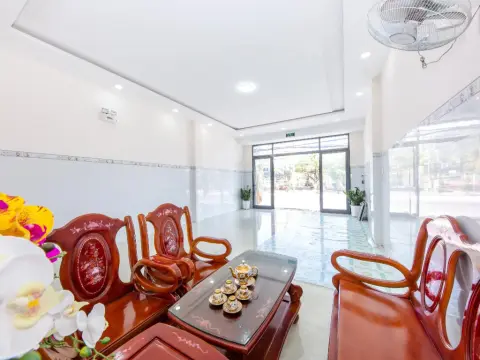 OYO 808 Hoang Lan - Photo 2