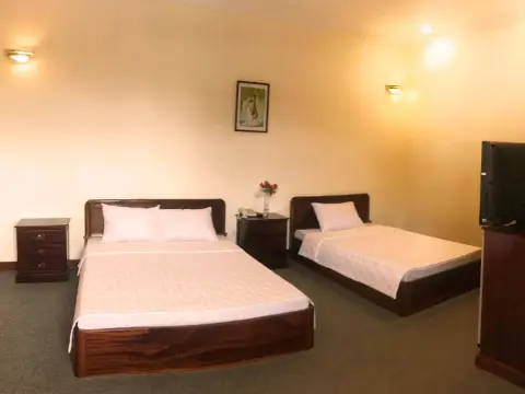 Pacific Hotel - Photo 4