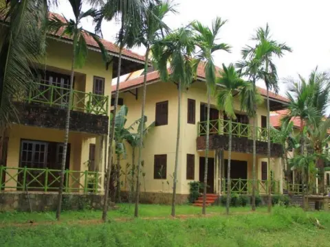 Pho Hoi Riverside Resort - Photo 1