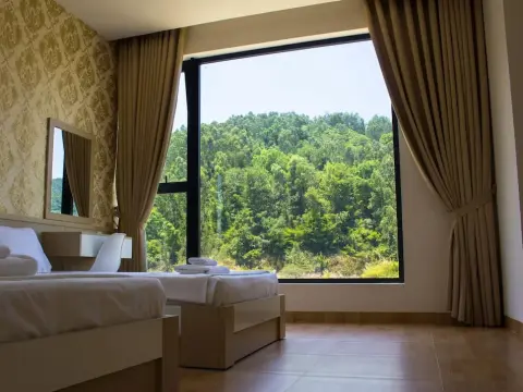 Pho Nui Hotel - Photo 2