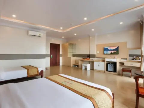 Phuc Ngoc Hotel - Photo 1