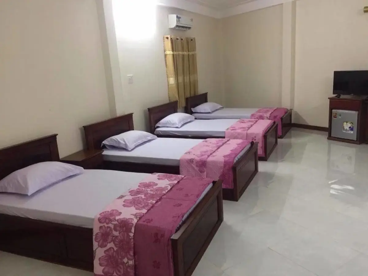 Phuong Nam 2 Hotel