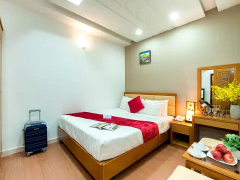 Polygon Hotel - Photo 2