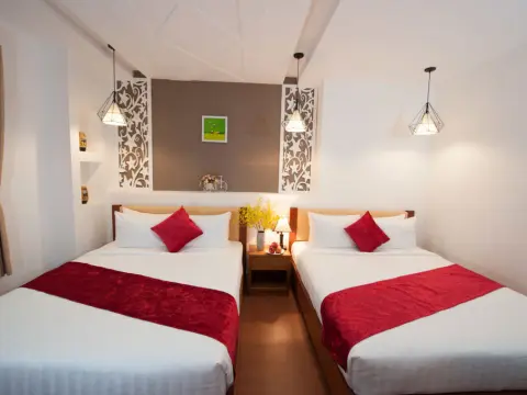 Polygon Hotel - Photo 4