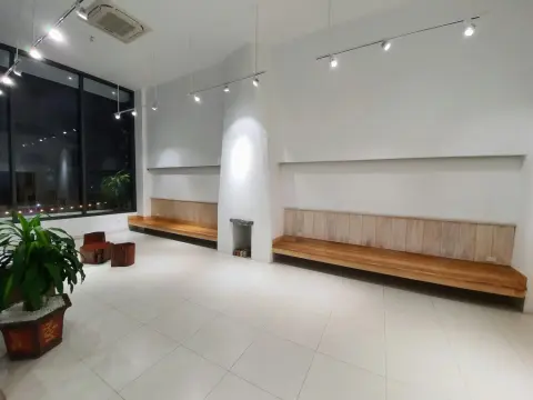 Queen Hotel Ninh Binh - Photo 2
