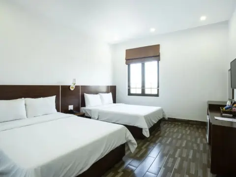 Red Coral Ha Long Hotel - Photo 2